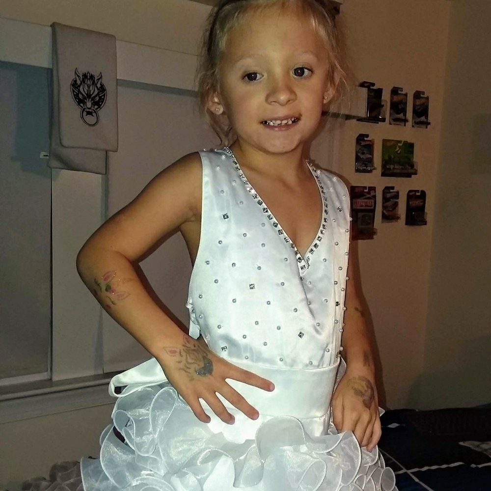 High/ low pre bridal gown/ flower girl/ communion